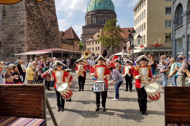 Impressionen vom Altstadtfest in Nürnberg: Festzug